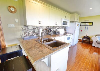 Nautical Retreat Suite/Apartment - Bayfield Nova Scotia